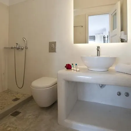 Voula & Aparthotel 4*